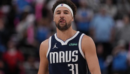 杰伦威谈自己的“欢迎到NBA时刻”：克莱负角度命中 拍了我拍屁股